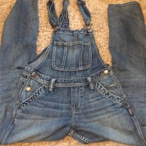 Perfect for fall overalls